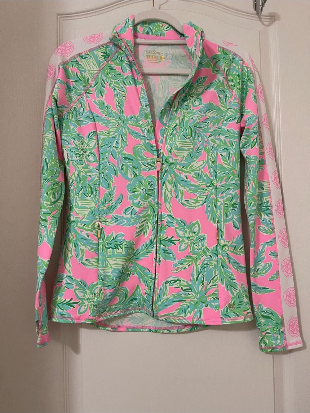 Lilly Pulitzer luxletic jacket size extra small excellent condition